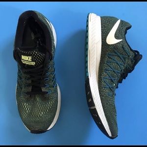 Nike women’s shoe size 8.5